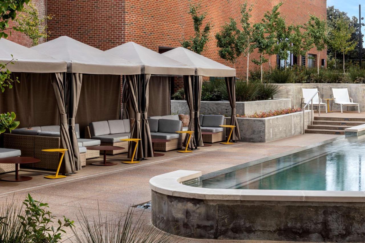 Hyatt Centric Beale Street Hotel 4*